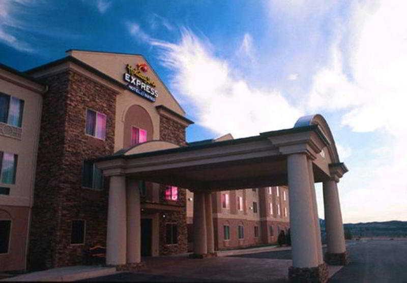 Holiday Inn Express Hotel & Suites Cedar City By Ihg Zewnętrze zdjęcie